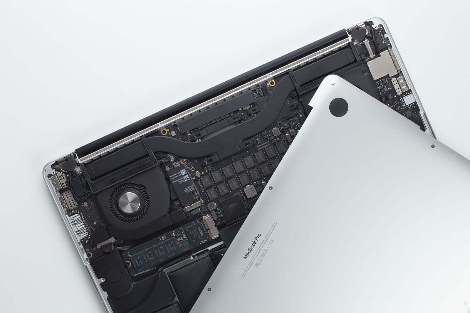 Dell XPS Screen flickering heavily? in London